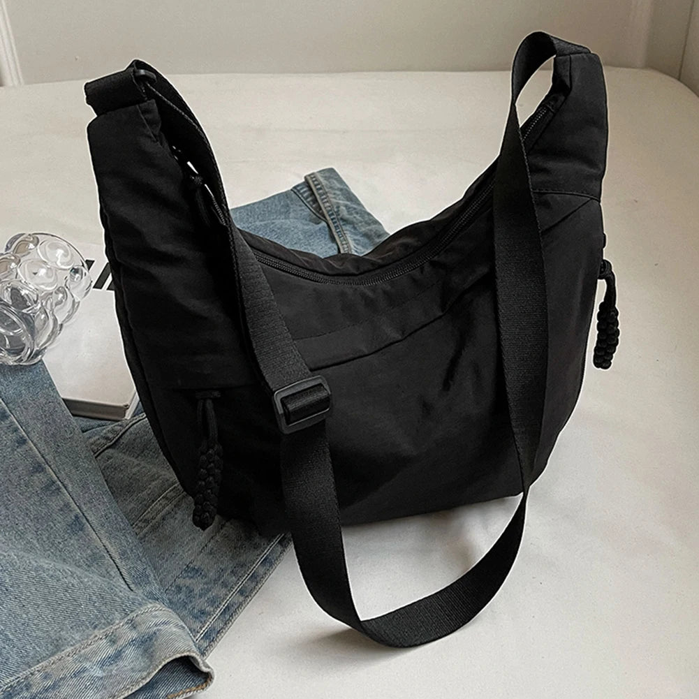 Sac Hobo Femme à Bandoulière – Multi-poches, Forme Croissant, Grande Capacité, Sac Messager Quotidien, Sangle Réglable, Sac de Voyage Extérieur