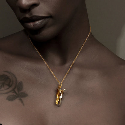 Mix Color Smooth Design People Hug Pendants Necklace Stainless Steel 18K Gold Fashion Jewelry For Lover Family Gift - Floq & Raman