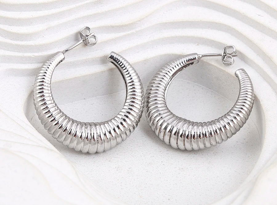 Top Quality 2 Colors Geometric Crescent Shape Adjustable Earrings Cubic Zirconia Women Retro Jewelry Classic Party Gift - Floq & Raman