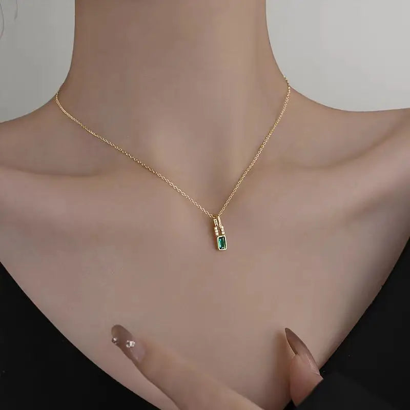 925 Sterling Silver Emerald Green Zircon Lock Shape Pendant Necklace Plating 18K Gold Fashion Simple Necklace for Women - Floq & Raman