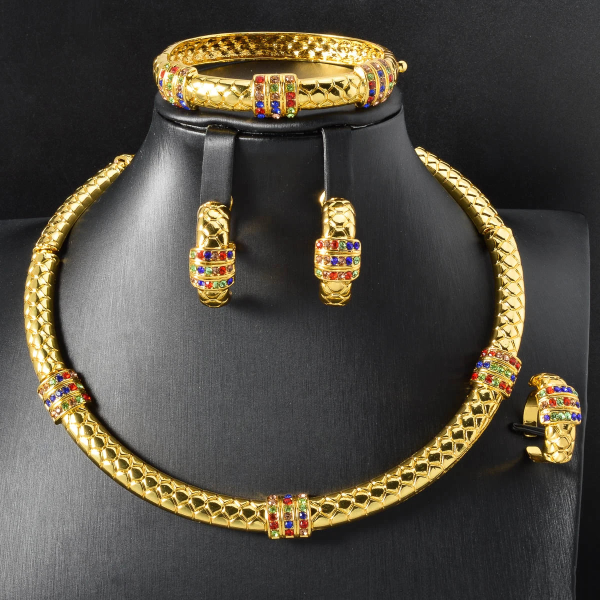 Luxury 18k Gold-Plated Women's Jewelry 4-Piece Round Necklace Bracelet Earrings Ring Gold Classic Dubai Wedding Gift - Floq & Raman