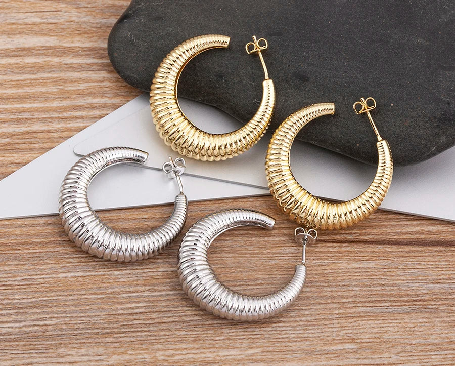 Top Quality 2 Colors Geometric Crescent Shape Adjustable Earrings Cubic Zirconia Women Retro Jewelry Classic Party Gift - Floq & Raman