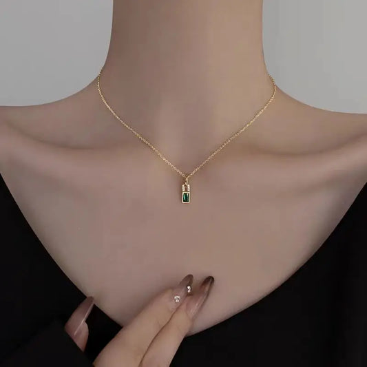 925 Sterling Silver Emerald Green Zircon Lock Shape Pendant Necklace Plating 18K Gold Fashion Simple Necklace for Women - Floq & Raman
