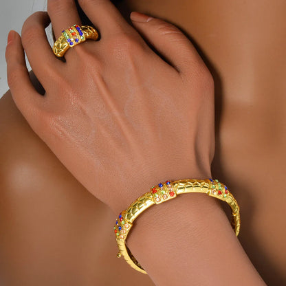 Luxury 18k Gold-Plated Women's Jewelry 4-Piece Round Necklace Bracelet Earrings Ring Gold Classic Dubai Wedding Gift - Floq & Raman