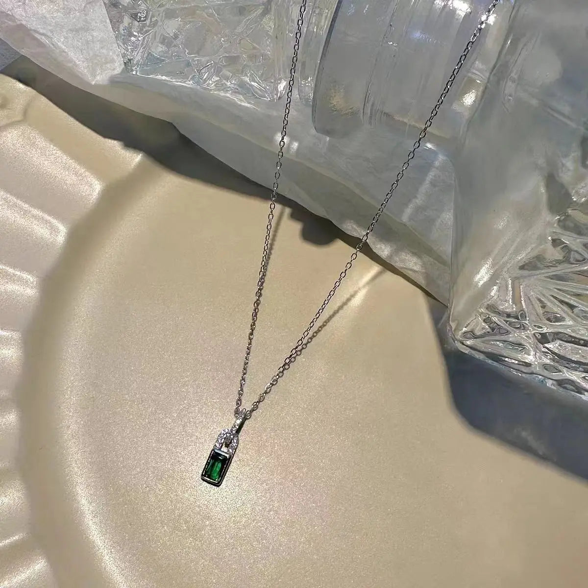 925 Sterling Silver Emerald Green Zircon Lock Shape Pendant Necklace Plating 18K Gold Fashion Simple Necklace for Women - Floq & Raman