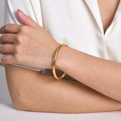 Stackable Stainless Steel Bangle Bracelet for Women, 3mm Round 18k Gold Plated Minimalist Jewelry Sister Best Friend Gift - Floq & Raman