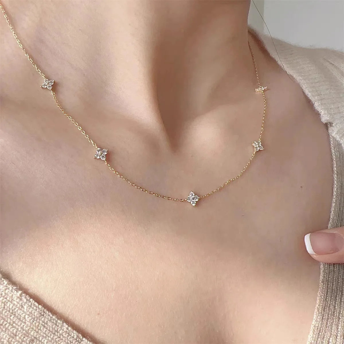 S925 Whole Body Sterling Silver Diamond Four-Leaf Clover Necklace Collarbone Chain Full Star Light Luxury Girl Gift - Floq & Raman