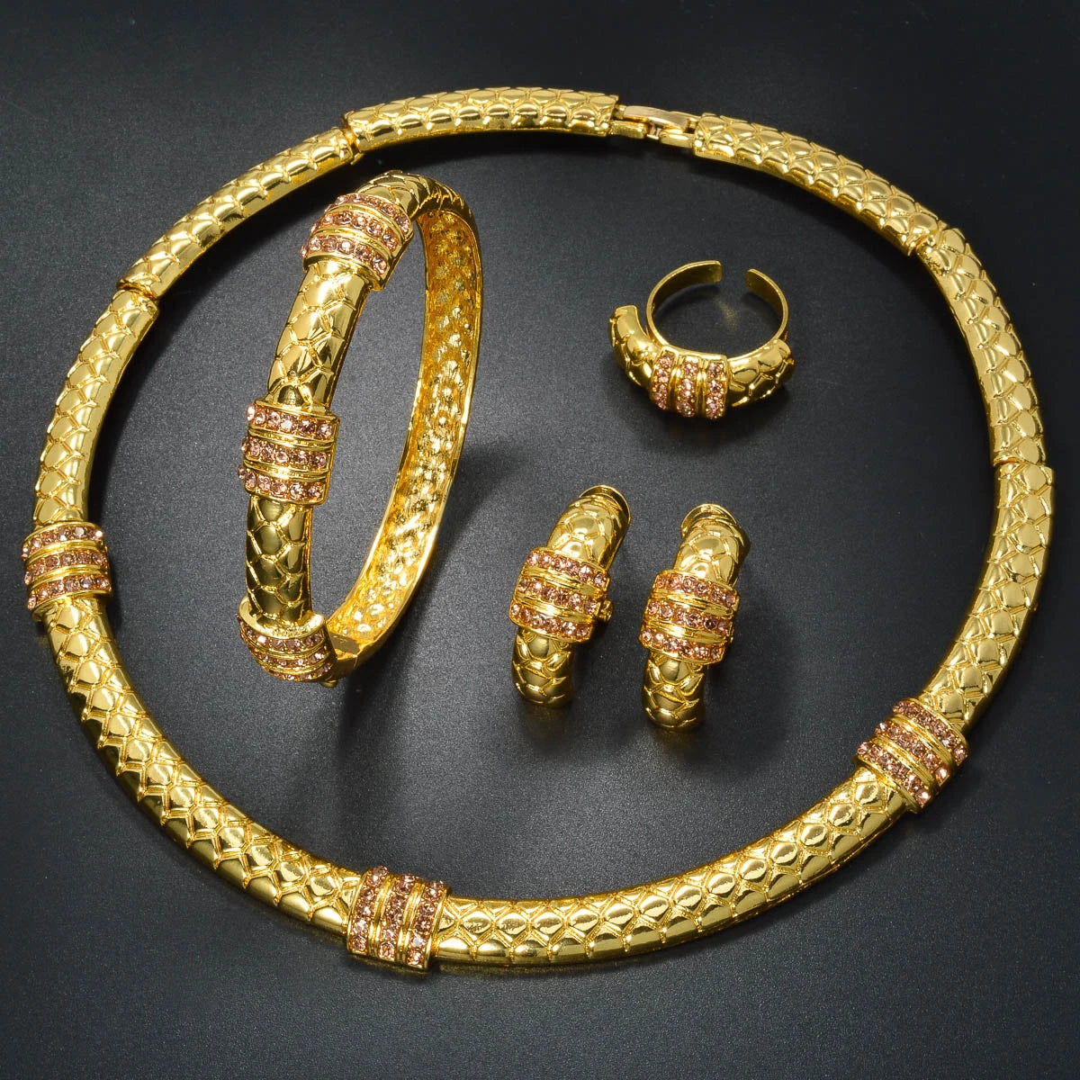 Luxury 18k Gold-Plated Women's Jewelry 4-Piece Round Necklace Bracelet Earrings Ring Gold Classic Dubai Wedding Gift - Floq & Raman